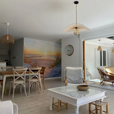 Maison Familiale Avec Piscine Privee A - Fr-1-336-136 בית נופש