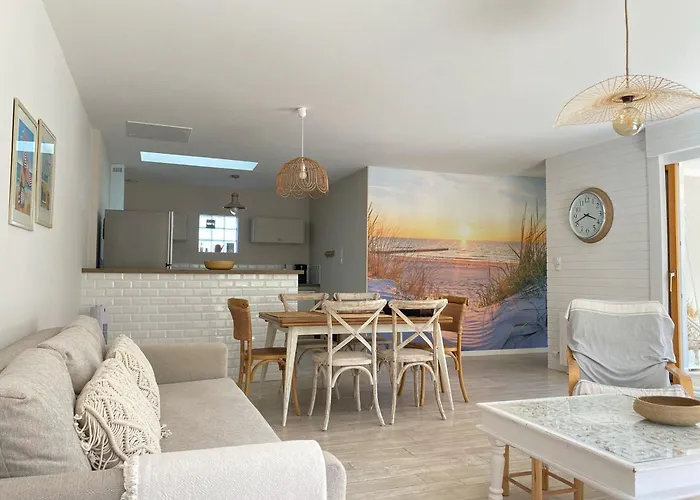 Maison Familiale Avec Piscine Privee A - Fr-1-336-136