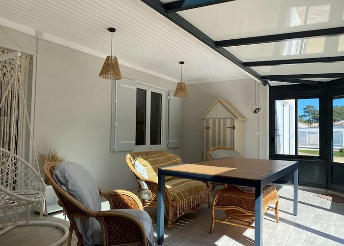 Maison Familiale Avec Piscine Privee A - Fr-1-336-136 *