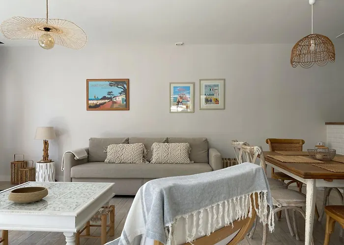 Casa vacanze Maison Familiale Avec Piscine Privee A - Fr-1-336-136 *