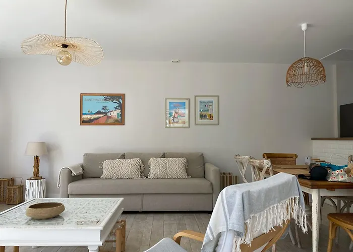 Maison Familiale Avec Piscine Privee A - Fr-1-336-136 *